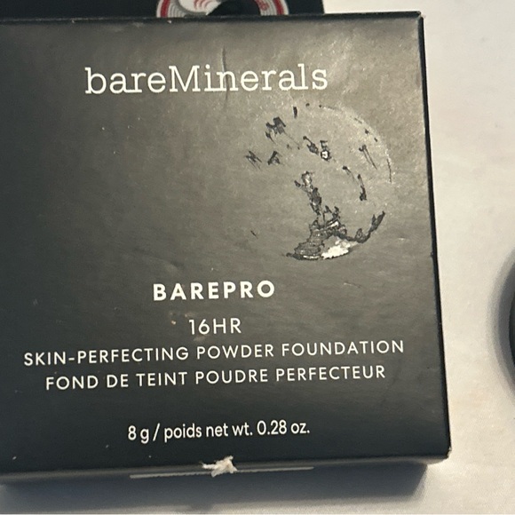 BareMinerals Barepro 16 Hour Skin Perfecting Powder Foundation Light 20 Cool - Picture 8 of 9
